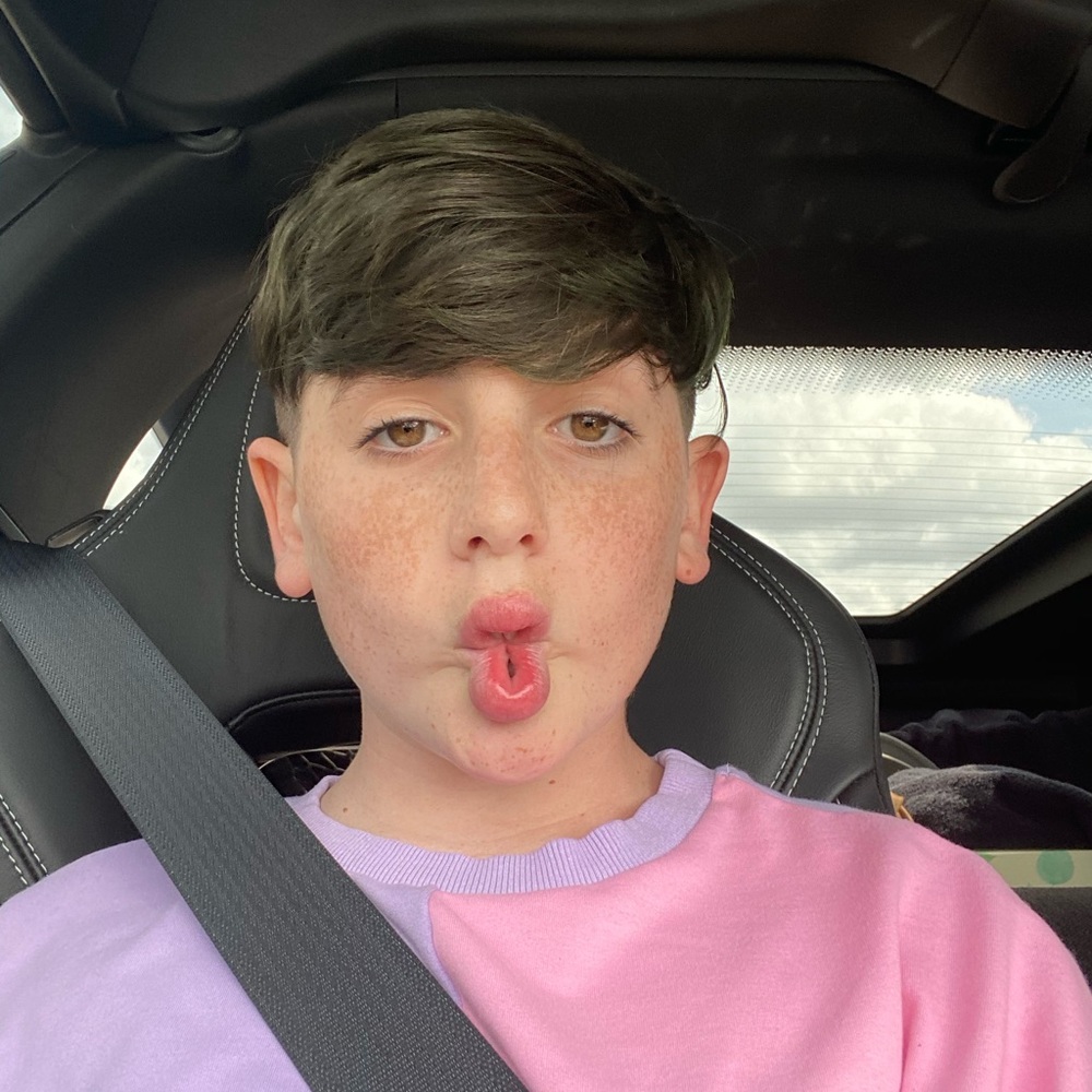 Meet your Posher, Brody